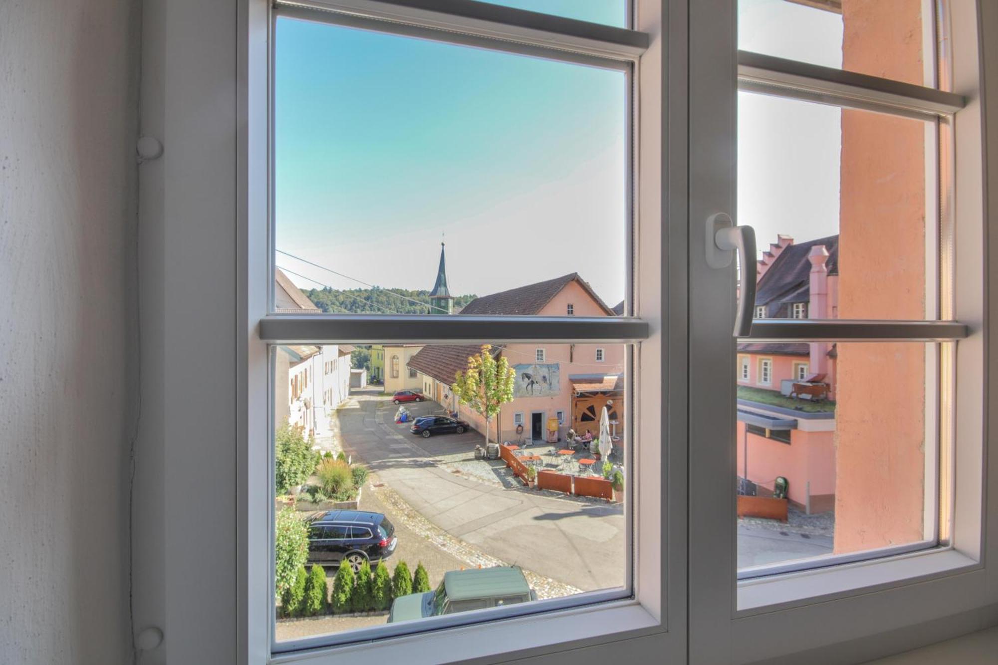 Haus Ella Apartamento Stuhlingen Exterior foto